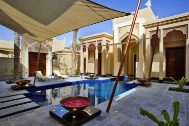 14197813741409391599al_areen_desert_pool_villa_bahrain.jpg