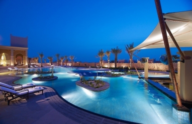 1447324123al_areen_outdoor_pool1_saffron_restaurant_bahrain.jpg